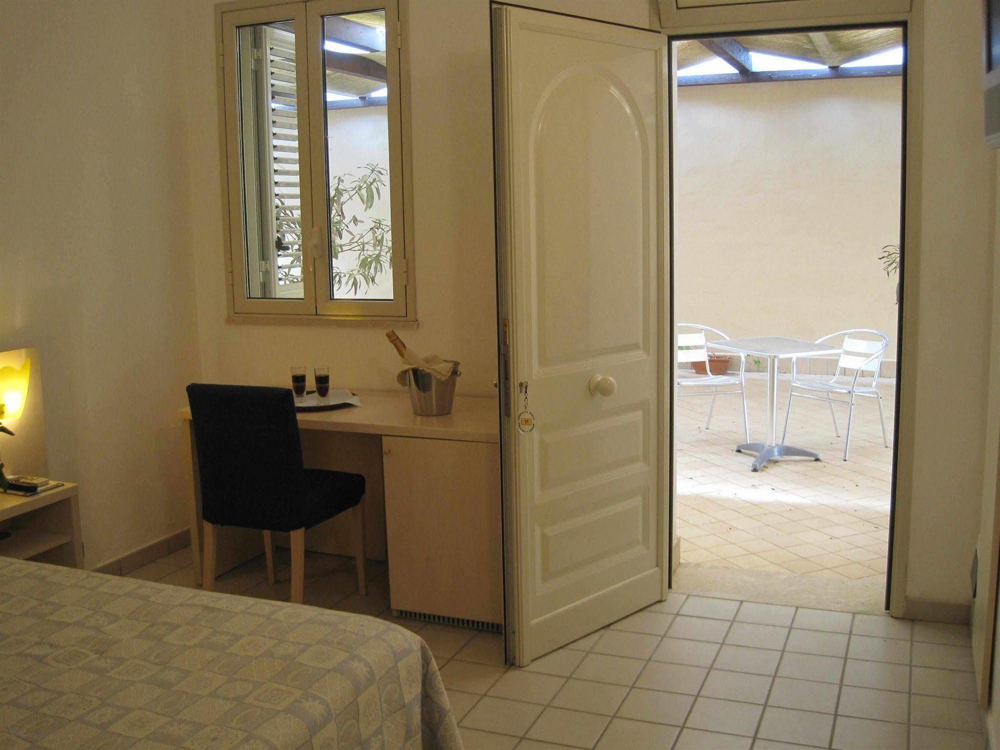 Hotel Sirenetta Isola delle Femmine Dış mekan fotoğraf
